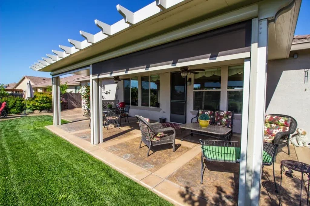 pergola patio